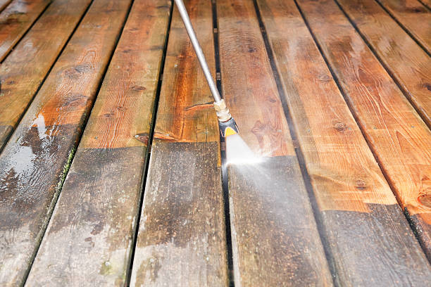 Why Choose Our Certified Pressure Washing Experts for Your Project Needs in Maunawili, HI?